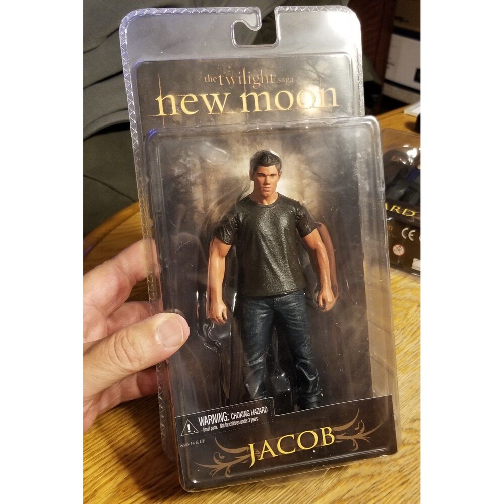 Twilight New Moon Jacob Figure new sealed.